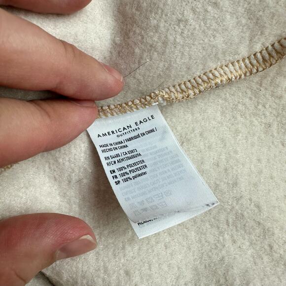 American Eagle Women's Large Cream Colored Cropped Crew Neck Sherpa Sweatshirt - Picture 5 of 8
